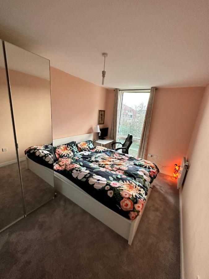 Repton House Bed and Breakfast Woodford Eksteriør billede