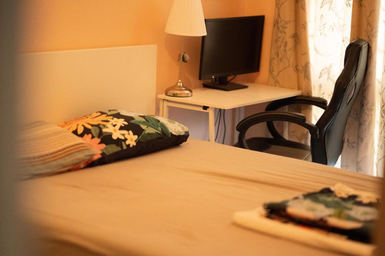 Repton House Bed and Breakfast Woodford Eksteriør billede